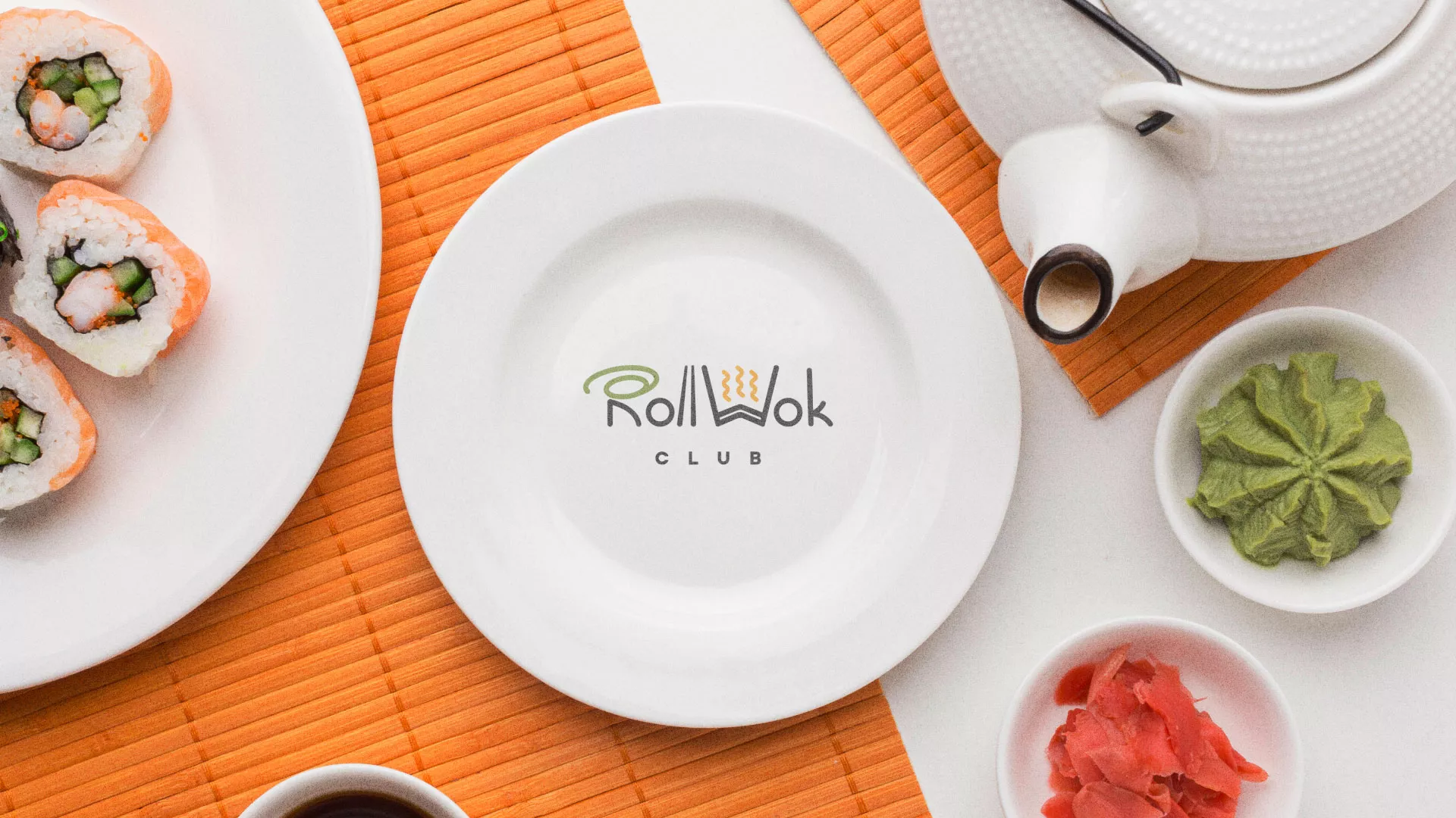Разработка логотипа и фирменного стиля в Таштаголе для суши-бара «Roll Wok Club» Разработка логотипа и фирменного стиля в Таштаголе для суши-бара «Roll Wok Club»